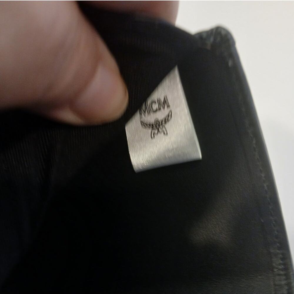 MCM - Black/White Women's Card/Cash Holder - NWOT - Picture 7 of 9